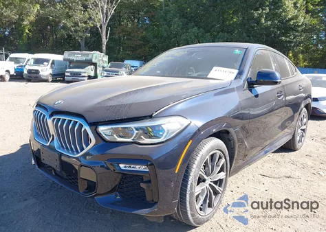 2021 BMW X6 xDrive40I z USA, uszkodzony, nr VIN 5UXCY6C0XM9G02539